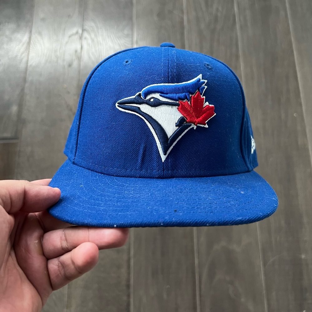 7 1/2 fitted Blue Jays Hat.